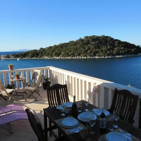 Ilponte Del Comandante - One Bedroom With Terrace And Sea View 6 * Lastovo