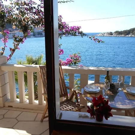 Ilponte Del Comandante - One Bedroom With Terrace And Sea View 6 * Lastovo