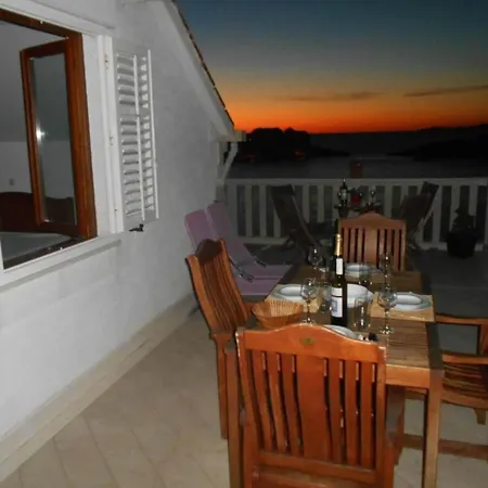 Ilponte Del Comandante - One Bedroom With Terrace And Sea View 6 Apartment Lastovo