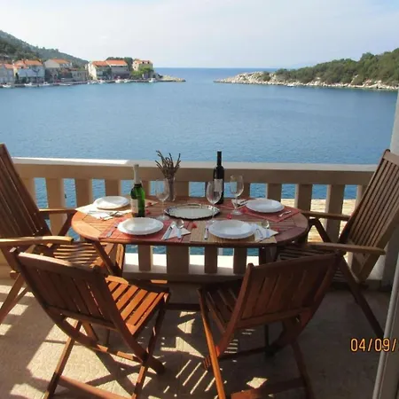 Apartment Ilponte Del Comandante - One Bedroom With Terrace And Sea View 6 *
